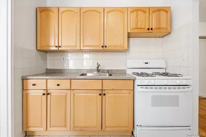 82-40 Austin Street #6/K, Kew Gardens, NY 11415 - Photo 17