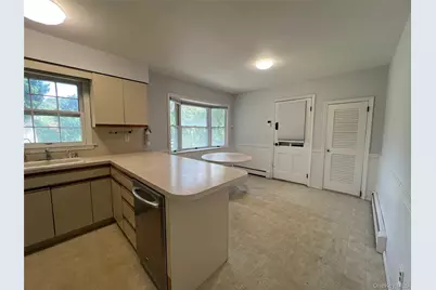 8 Daly Drive, Riverhead, NY 11901 - Photo 11