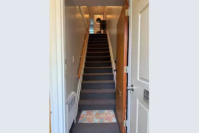226-09 Union Turnpike #B, Oakland Gardens, NY 11364 - Photo 3
