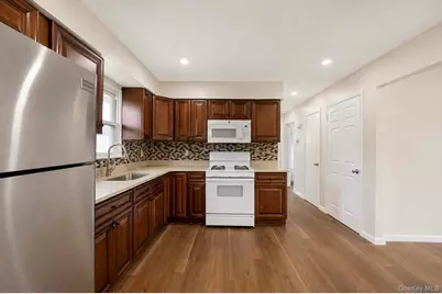 83 Louis Avenue, Elmont, NY 11003 - Photo 11