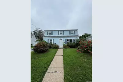 10 Park Court, Farmingdale, NY 11735 - Photo 1