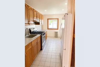 50 Notre Dame Avenue, Hicksville, NY 11801 - Photo 5
