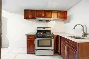 158-39 77th Rd, Fresh Meadows, NY 11366 - Photo 17