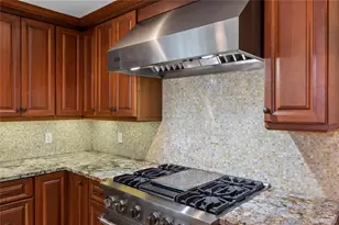 23 Cliff Rd, Port Jefferson, NY 11777 - Photo 15