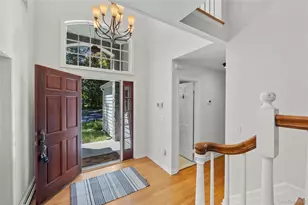 23 Cliff Rd, Port Jefferson, NY 11777 - Photo 5