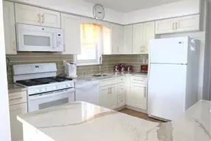 24 Virginia Ave, Long Beach, NY 11561 - Photo 5