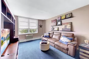 54-40 Little Neck Pkwy, Little Neck, NY 11362 - Photo 13