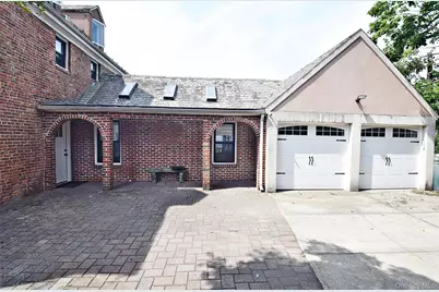 25 A Old Mill Road, Great Neck, NY 11023 - Photo 7