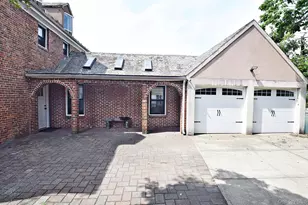 25 A Old Mill Rd, Great Neck, NY 11023 - Photo 7