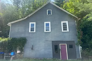 348-354 Binnewater Rd, Kingston, NY 12401 - Photo 3