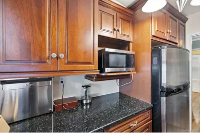 154 Underhill Avenue #2A, West Harrison, NY 10604 - Photo 11
