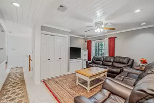 23 Colonial Dr, Smithtown, NY 11787 - Photo 21