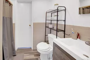 76 Suffolk Rd, Island Park, NY 11558 - Photo 25