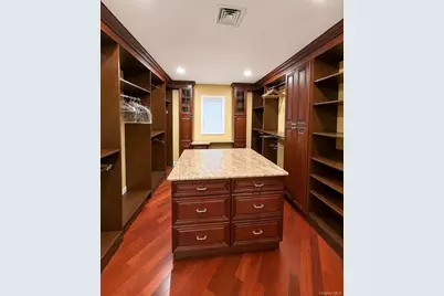 543 Fairway Drive, Woodmere, NY 11598 - Photo 19