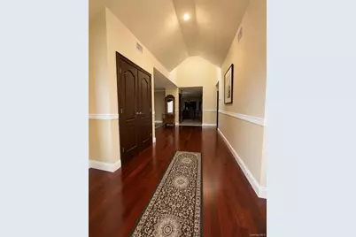 543 Fairway Drive, Woodmere, NY 11598 - Photo 3