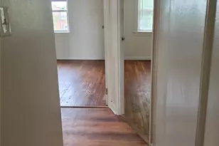 61-25 75th St, Middle Village, NY 11379 - Photo 7