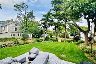 18 20th Ave, Sea Cliff, NY 11579 - Photo 3