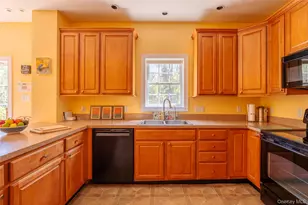 555 Plutarch, Highland, NY 12528 - Photo 9