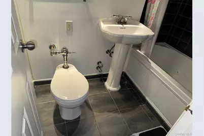 650 Warburton #5E, Yonkers, NY 10701 - Photo 9