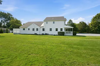250 Montauk Highway, East Moriches, NY 11940 - Photo 3