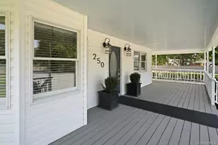 250 Montauk Hwy, East Moriches, NY 11940 - Photo 5