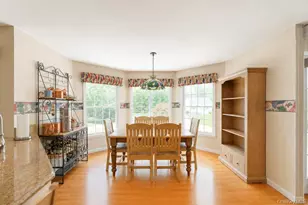 150 Hayrick Ln, Commack, NY 11725 - Photo 9