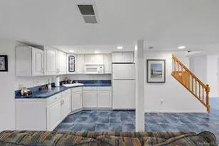 150 Hayrick Ln, Commack, NY 11725 - Photo 33