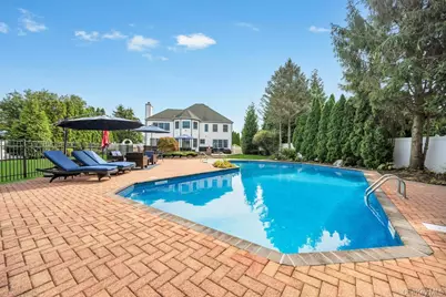 150 Hayrick Lane, Commack, NY 11725 - Photo 47