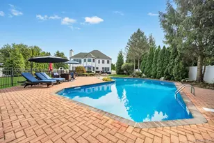 150 Hayrick Ln, Commack, NY 11725 - Photo 47