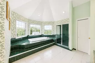 150 Hayrick Ln, Commack, NY 11725 - Photo 25
