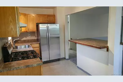 [Address not provided], Jamaica, NY 11433 - Photo 7