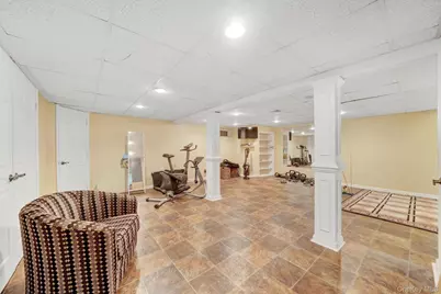 1836 Gardenia Avenue, Merrick, NY 11566 - Photo 37