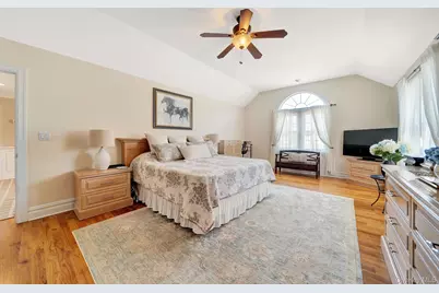 1836 Gardenia Avenue, Merrick, NY 11566 - Photo 23