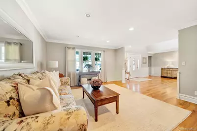 1836 Gardenia Avenue, Merrick, NY 11566 - Photo 21