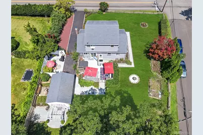 70 Fanning Avenue, Hampton Bays, NY 11946 - Photo 33