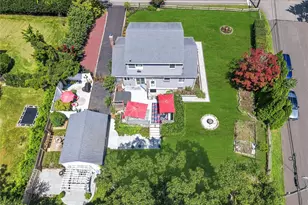 70 Fanning Ave, Hampton Bays, NY 11946 - Photo 33