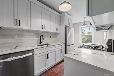 13314 Francis Lewis Boulevard, Springfield Gardens, NY 11413 - Photo 3