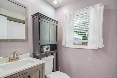 8 Hampton Road, Poughkeepsie, NY 12603 - Photo 19