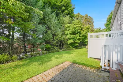 303 Bridgeview Drive, Poughkeepsie, NY 12601 - Photo 35
