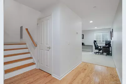 303 Bridgeview Drive, Poughkeepsie, NY 12601 - Photo 5