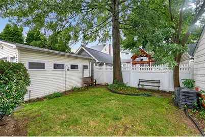 448 Lewis Place, Mineola, NY 11501 - Photo 29