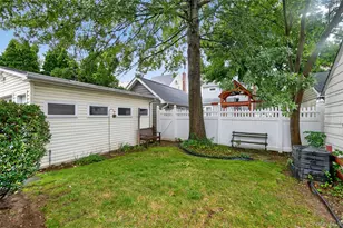 448 Lewis Pl, Mineola, NY 11501 - Photo 29