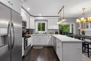 44 Chestnut Ave, Setauket, NY 11733 - Photo 3