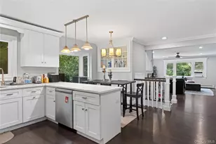 44 Chestnut Ave, Setauket, NY 11733 - Photo 5