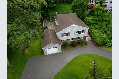 44 Chestnut Avenue, Setauket, NY 11733 - Photo 19