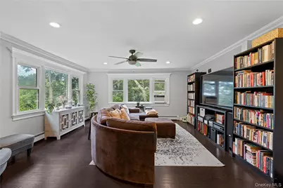 44 Chestnut Avenue, Setauket, NY 11733 - Photo 7