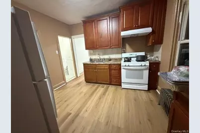 2811 Wellman Avenue #1, Bronx, NY 10461 - Photo 1