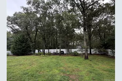 674 Flanders Road, Riverhead, NY 11901 - Photo 13