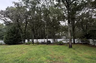 674 Flanders Rd, Riverhead, NY 11901 - Photo 13