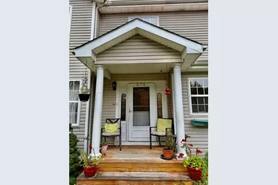 674 Flanders Road, Riverhead, NY 11901 - Photo 3
